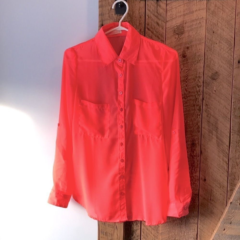 3/30$ Ardene neon pink shirt